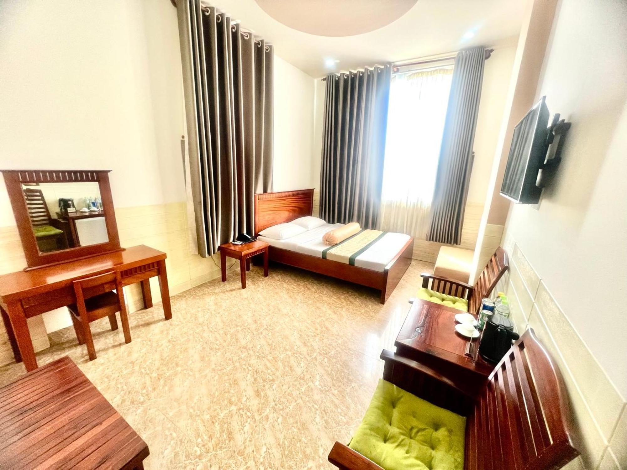 Xuan Huynh 3 Hotel Soc Trang Bagian luar foto