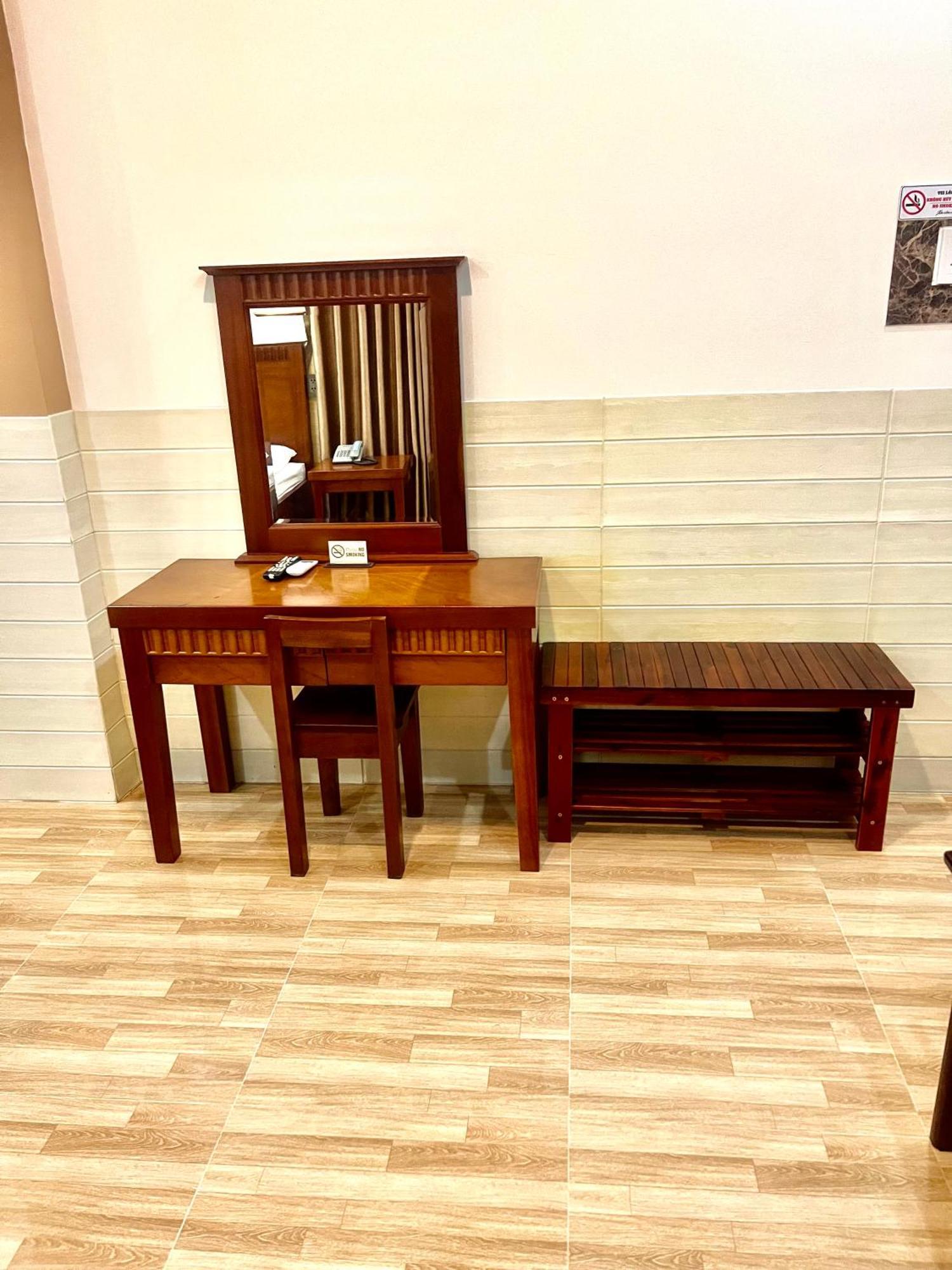 Xuan Huynh 3 Hotel Soc Trang Bagian luar foto