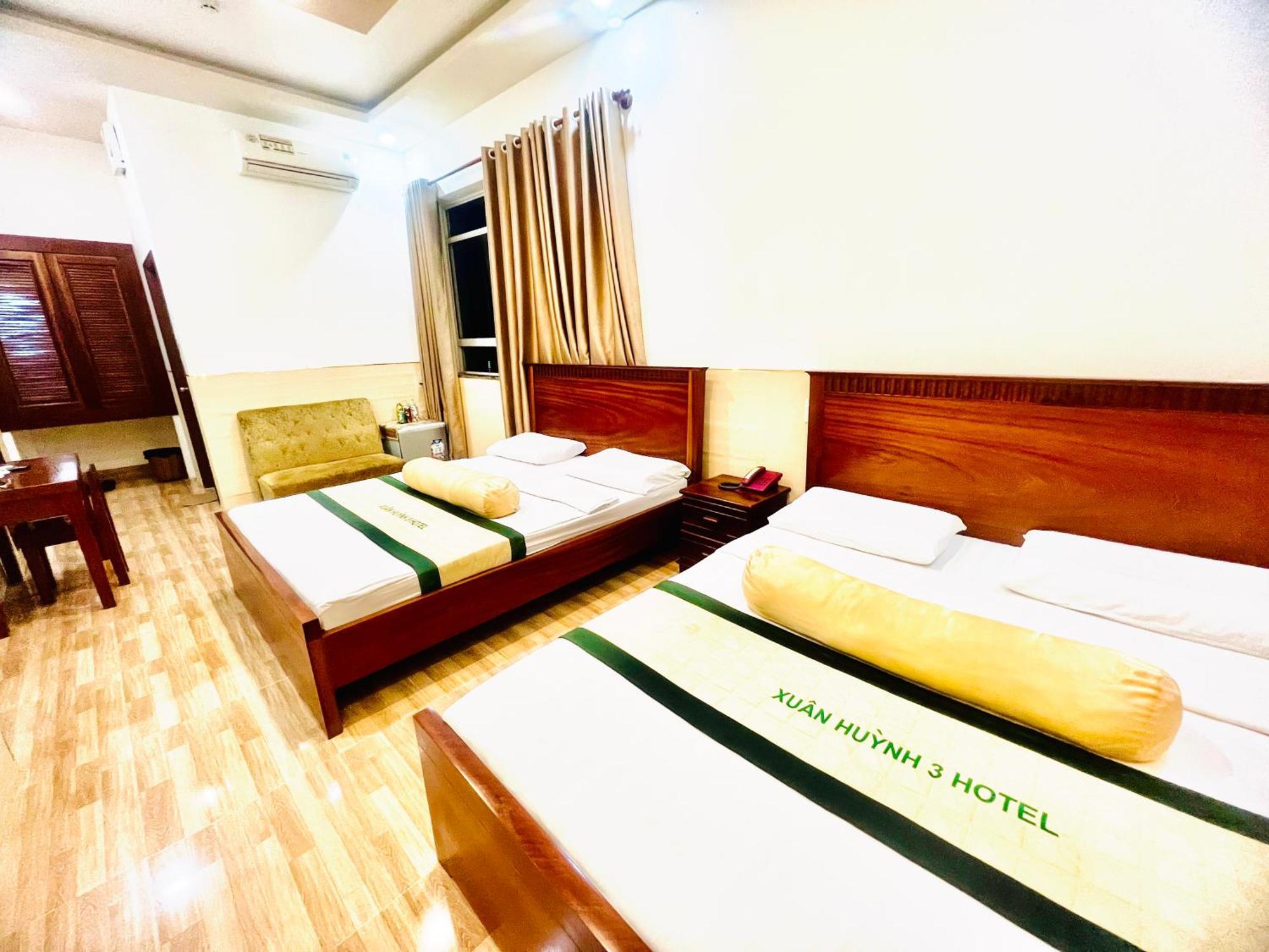 Xuan Huynh 3 Hotel Soc Trang Bagian luar foto