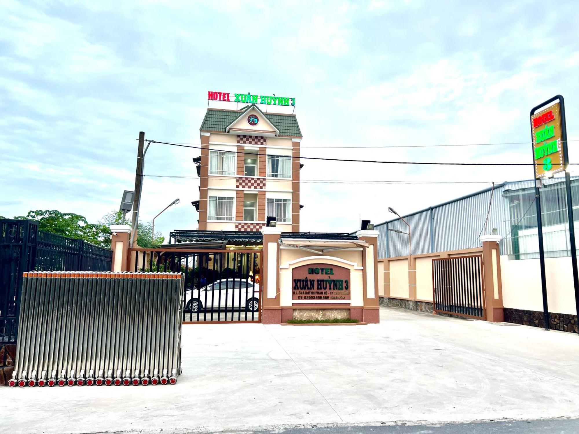 Xuan Huynh 3 Hotel Soc Trang Bagian luar foto