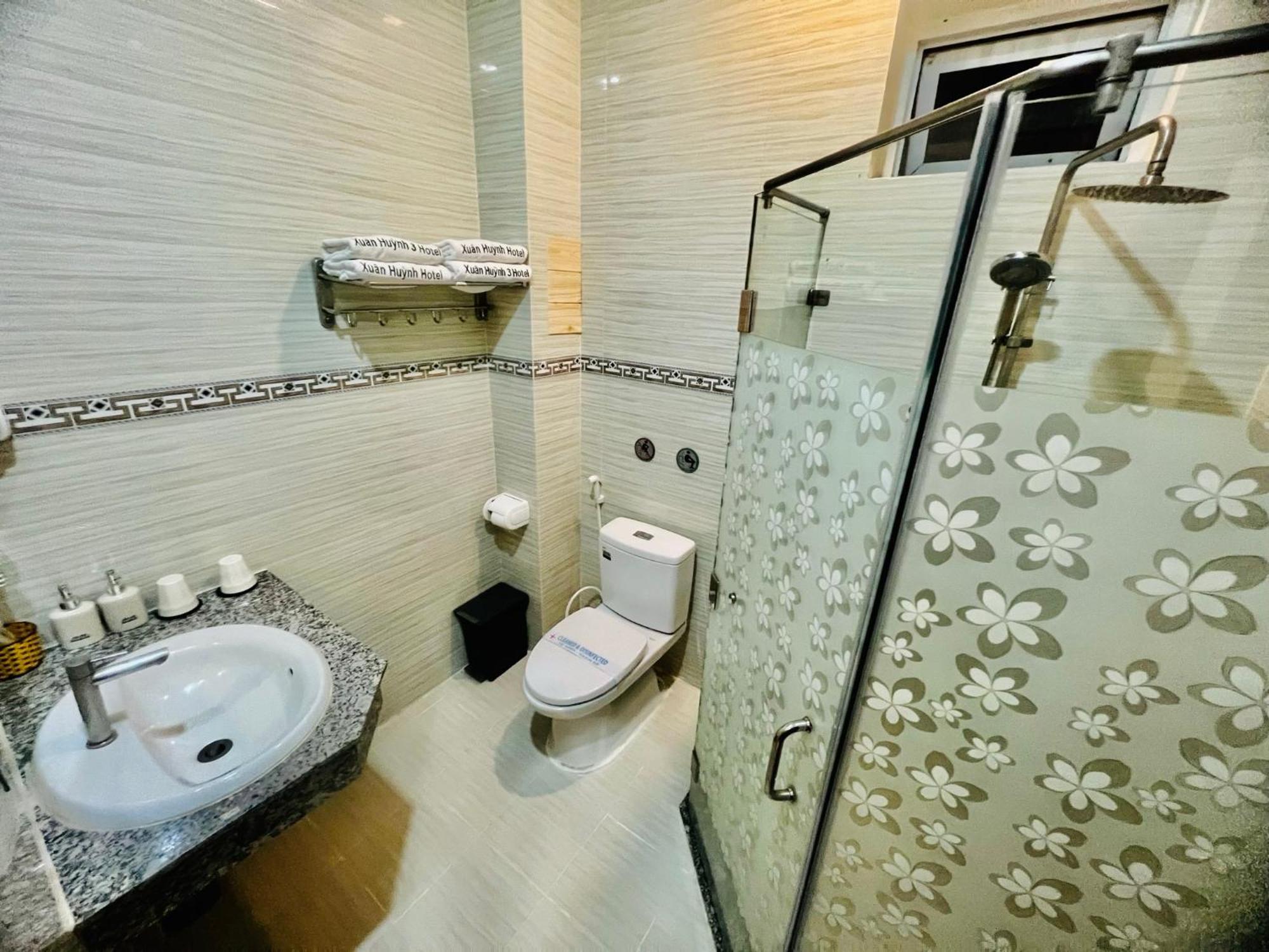 Xuan Huynh 3 Hotel Soc Trang Bagian luar foto
